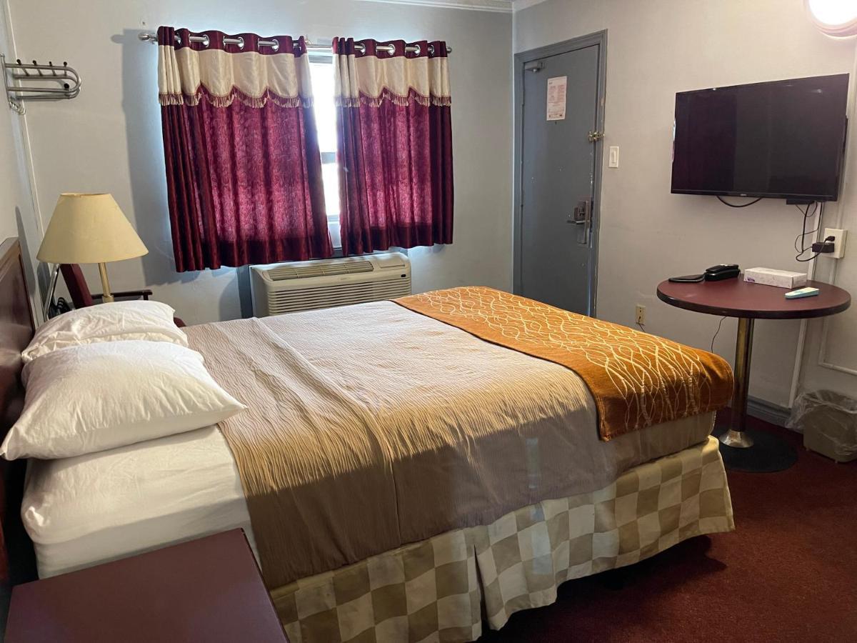 Liberty Inn Bowmanville Εξωτερικό φωτογραφία