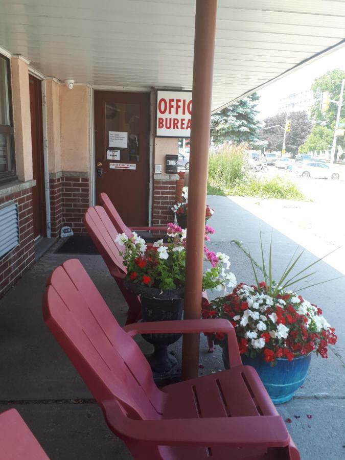 Liberty Inn Bowmanville Εξωτερικό φωτογραφία