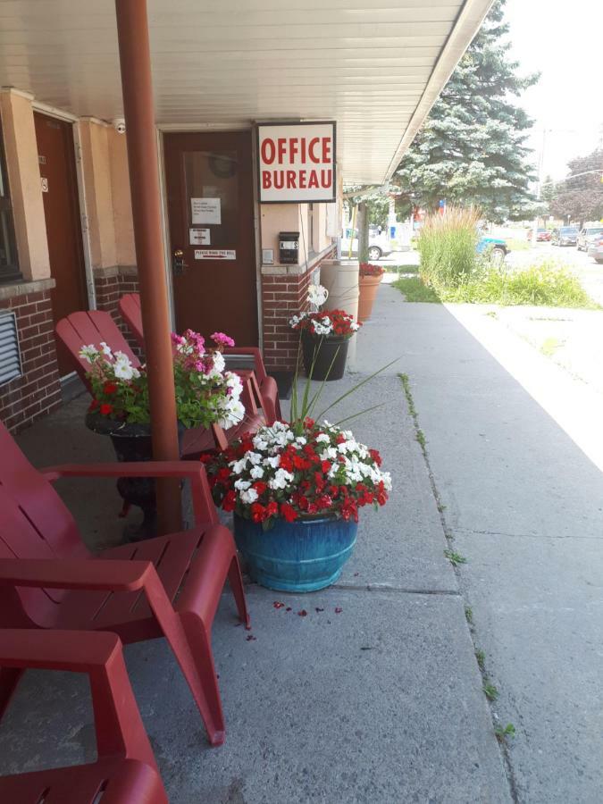 Liberty Inn Bowmanville Εξωτερικό φωτογραφία