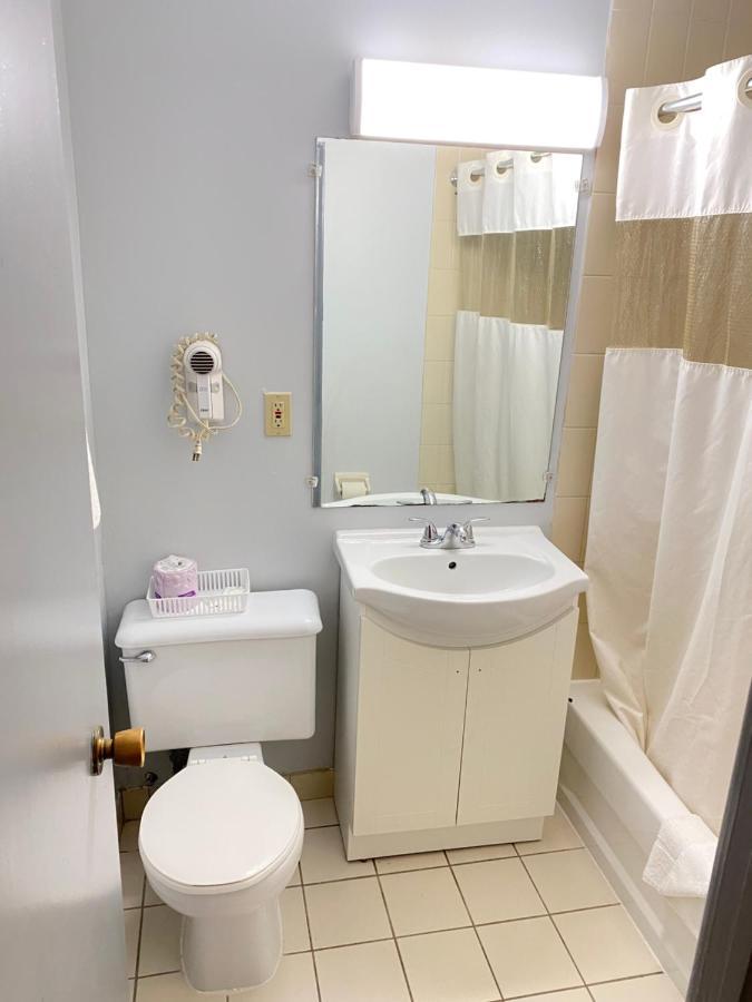 Liberty Inn Bowmanville Εξωτερικό φωτογραφία